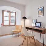 公寓 Neues Design-apartment, Altstadt, Business&ferien, Kueche, Netflix 巴特塞京根