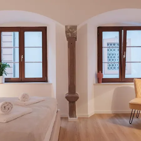 Neues Design-apartment, Altstadt, Business&ferien, Kueche, Netflix